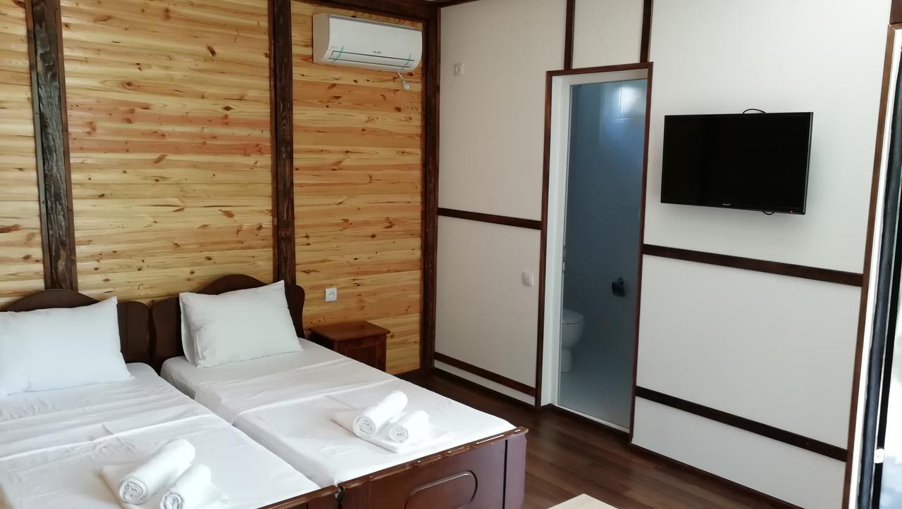 Sister'S Warm Guest House Batumi Exterior foto